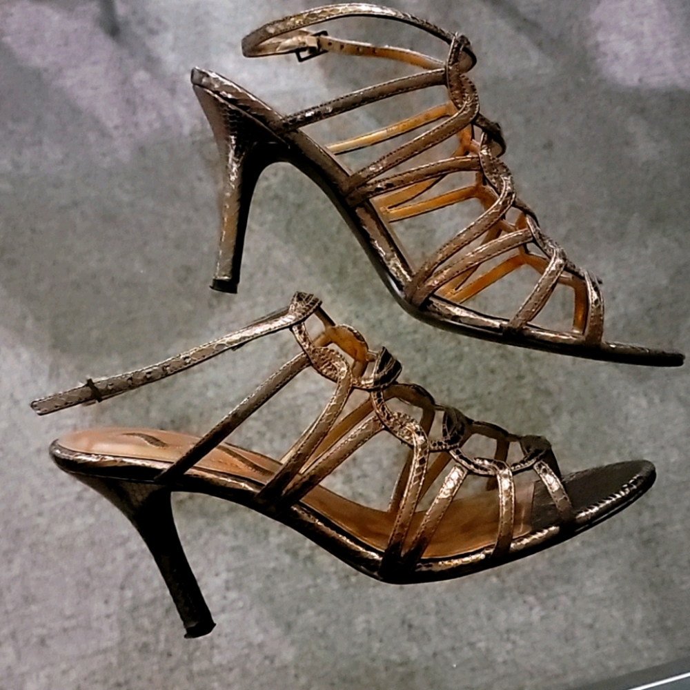 NINA dark gold heels size 10